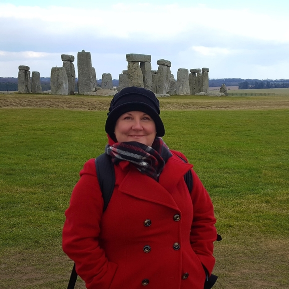 Meet your Posher, Sally - Picture 1 of 3